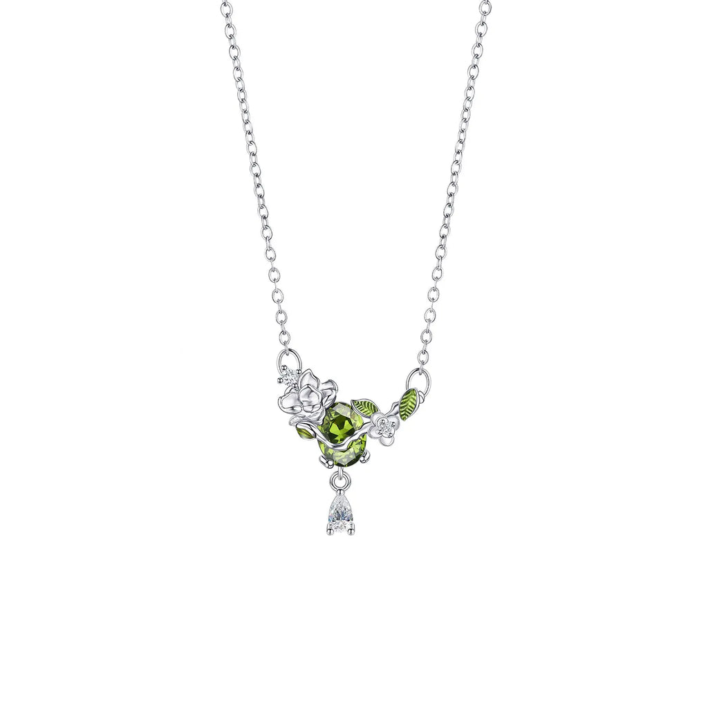 韓系蝴蝶花朵項鍊 綠色寶石鑲嵌 | Korean Butterfly Flower Necklace Green Gemstone Simple Life